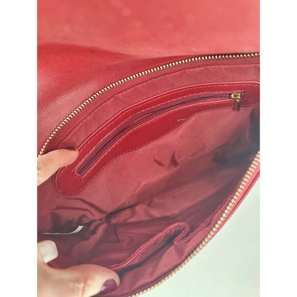 Cherry Red Portfolio shoulder Bag - Picture 5 of 8